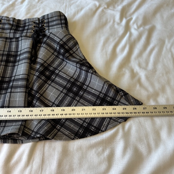 Midnight Hour Plaid Schoolgirl Lace-up Skirt Gray/Black Small Preppy Gothic - Picture 13 of 14